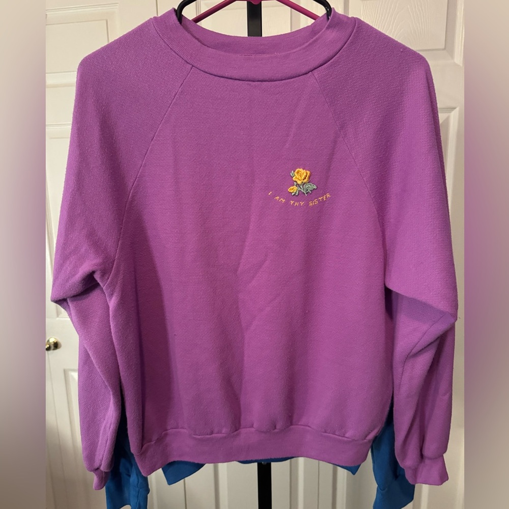 VTG Sweet Crew 💜💛